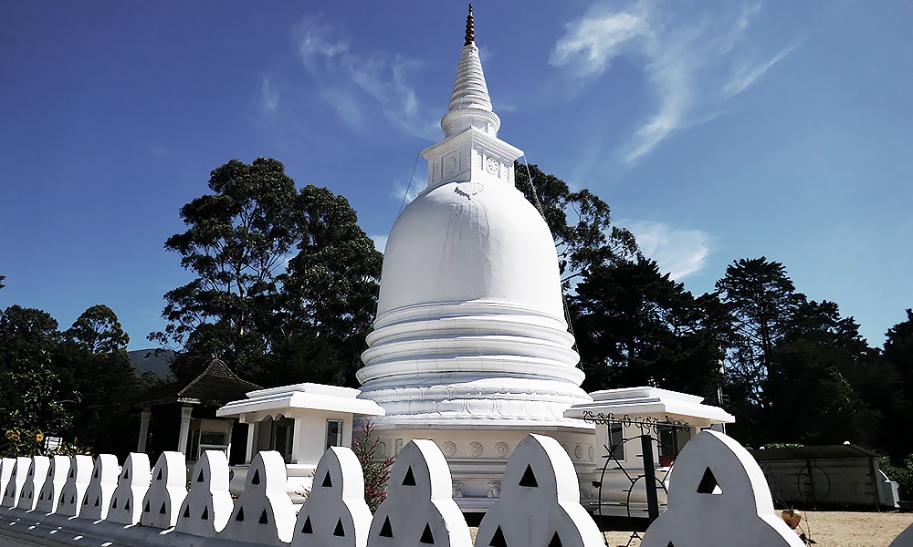 Nuwara Eliya, Buddhistische Stupa, Sri Lanka