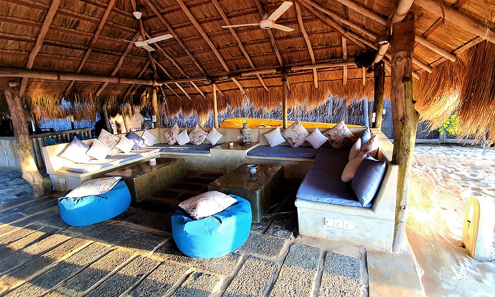 Dolphin Beach Resort, "Lounge", Kalpitiya, Sri Lanka, © Srilanka-Lifestyle.com by Nathalie Gütermann