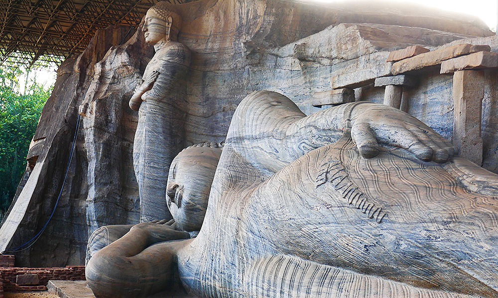 Polonnaruwa, "Gal Vihara Felsenkloster", Sri Lanka Ruinenstadt, UNESCO, SriLanka-Lifestyle.com by Nathalie Gütermann