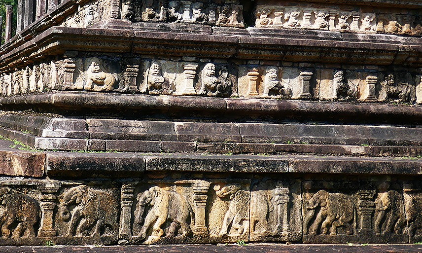Polonnaruwa - Audienzhalle, Ruinenstadt Sri Lanka, UNESCO, SriLanka-Lifestyle.com by Nathalie Gütermann